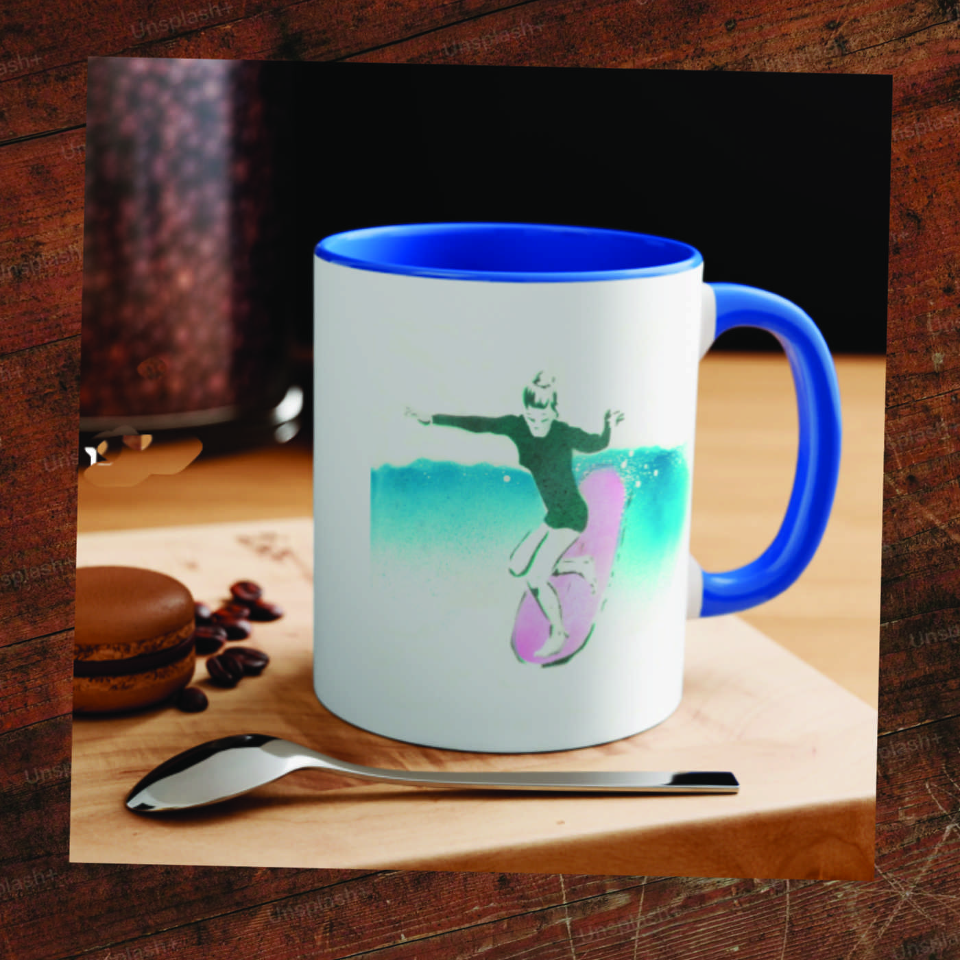 Surfer mug with blue handle